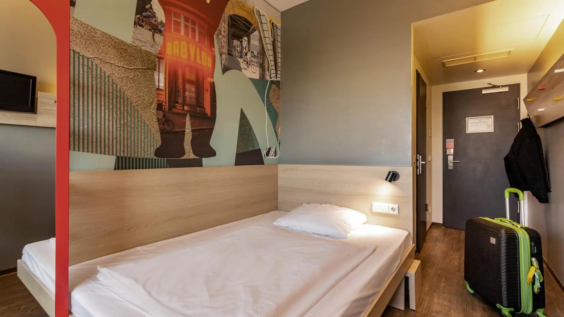 Meininger Hotel Berlin Airport