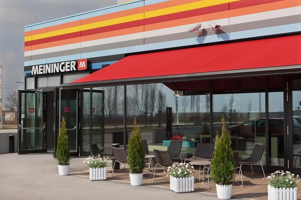 MEININGER Hotel Berlin Airport