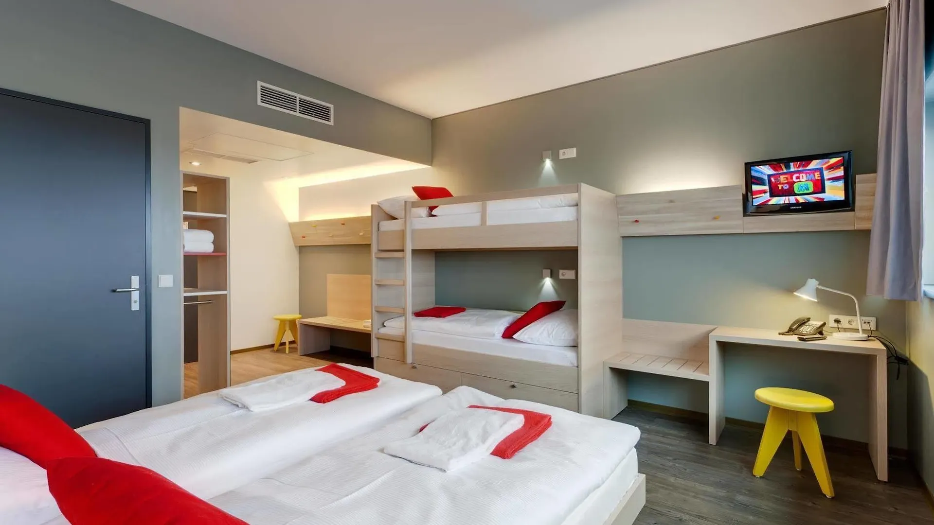 Meininger Hotel Berlin Airport