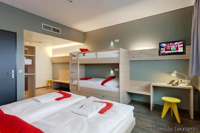 ***  MEININGER Hotel Berlin Airport Deutschland