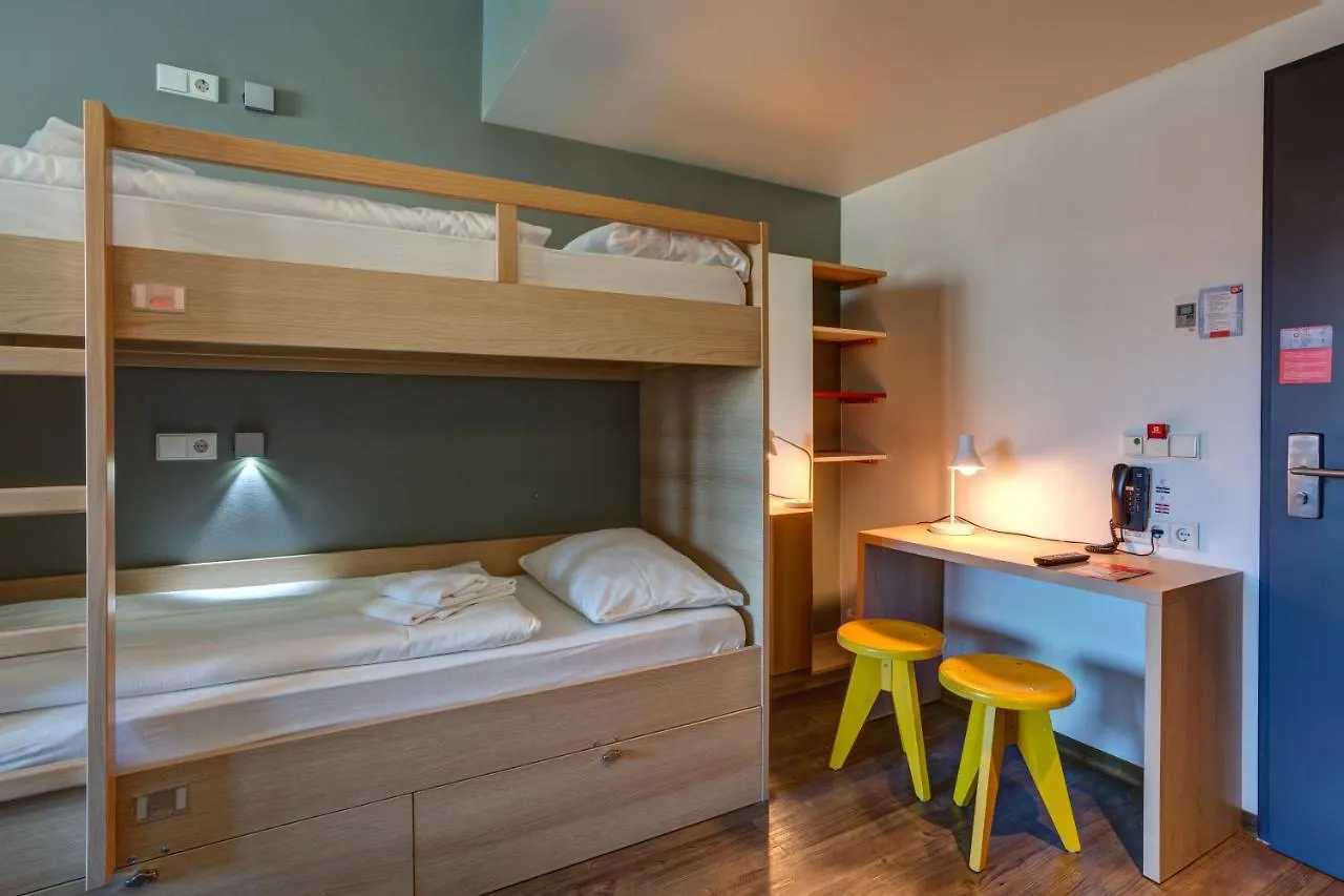MEININGER Hotel Berlin Airport