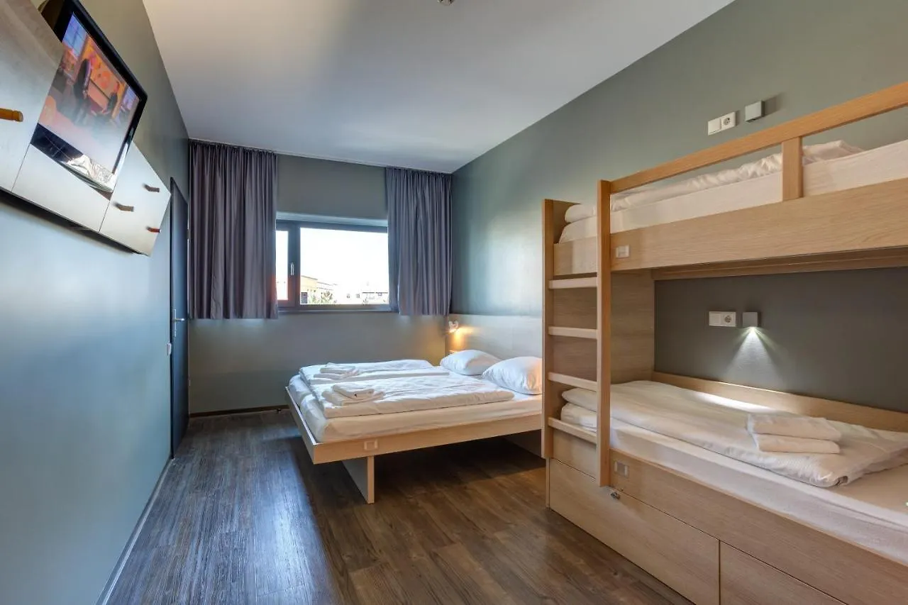 MEININGER Hotel Berlin Airport