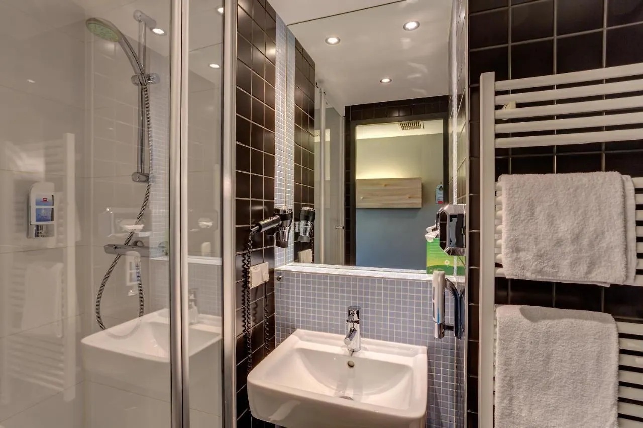 Meininger Hotel Berlin Airport